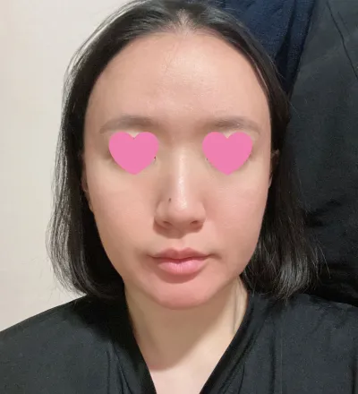 しょっちゅう鏡を見ては、とても満足しています。