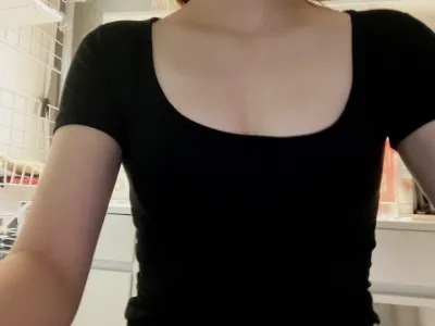 [豊胸] 魔女キキ - 胸