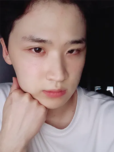 [男性]子犬のような目