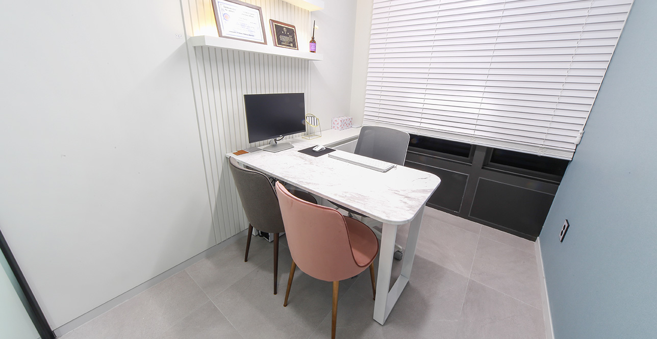 ユーバース美容外科医院 - 写真 11